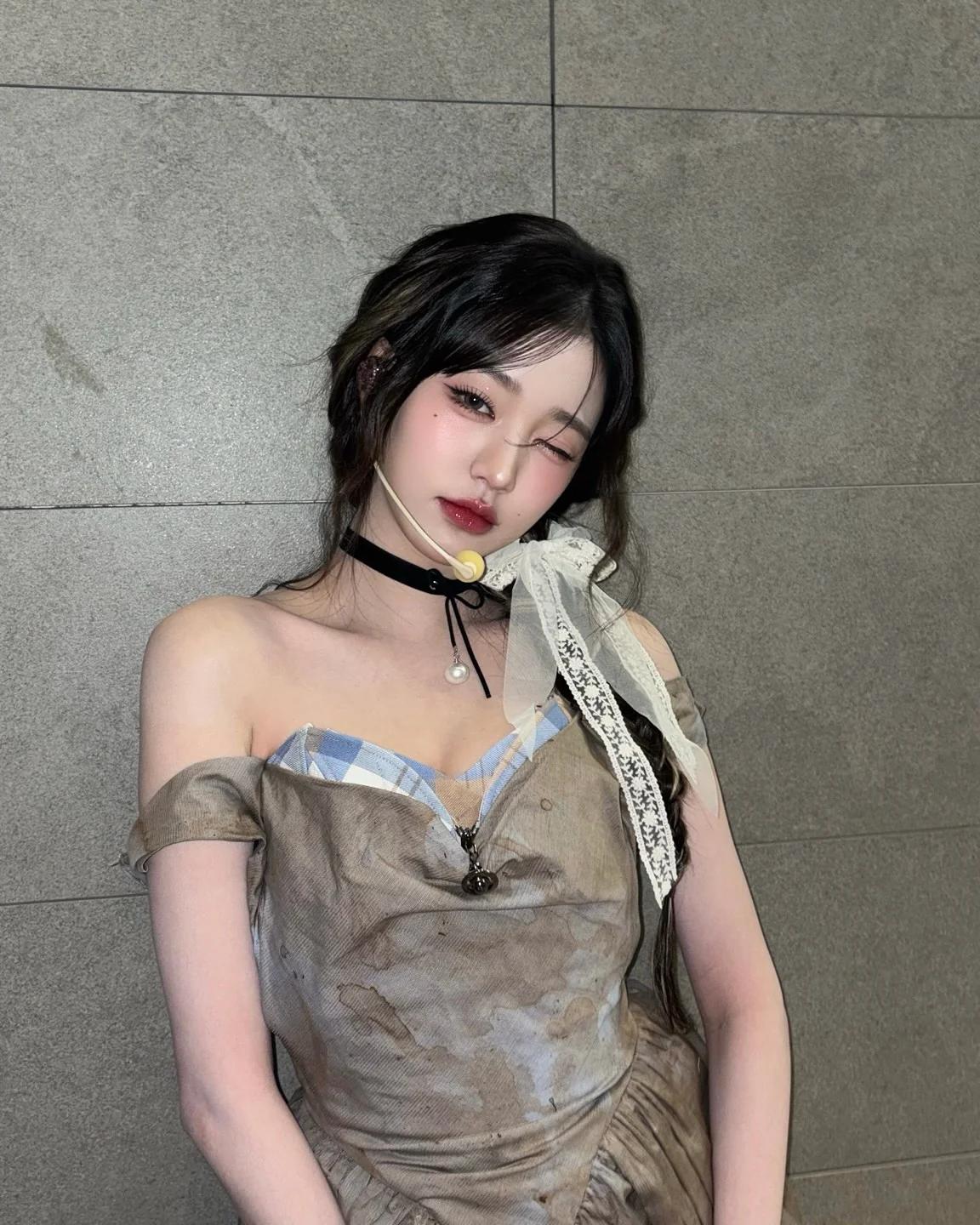잔망스러운 표정으로 챌린지 찍는 아이브 장원영 과감한 윗슴골