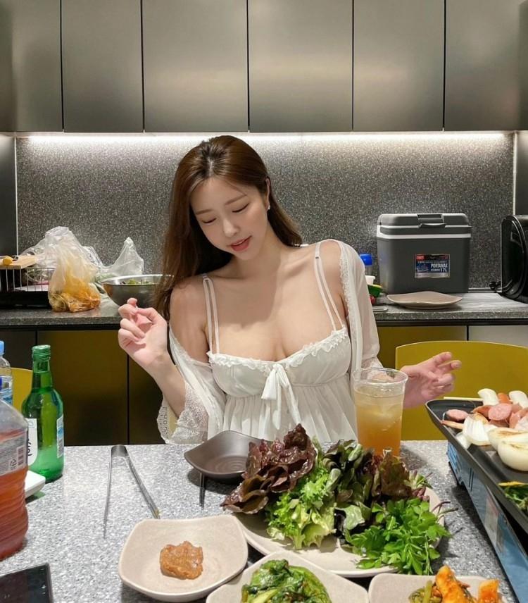 고기굽는 쇼핑몰 사장님 최소미