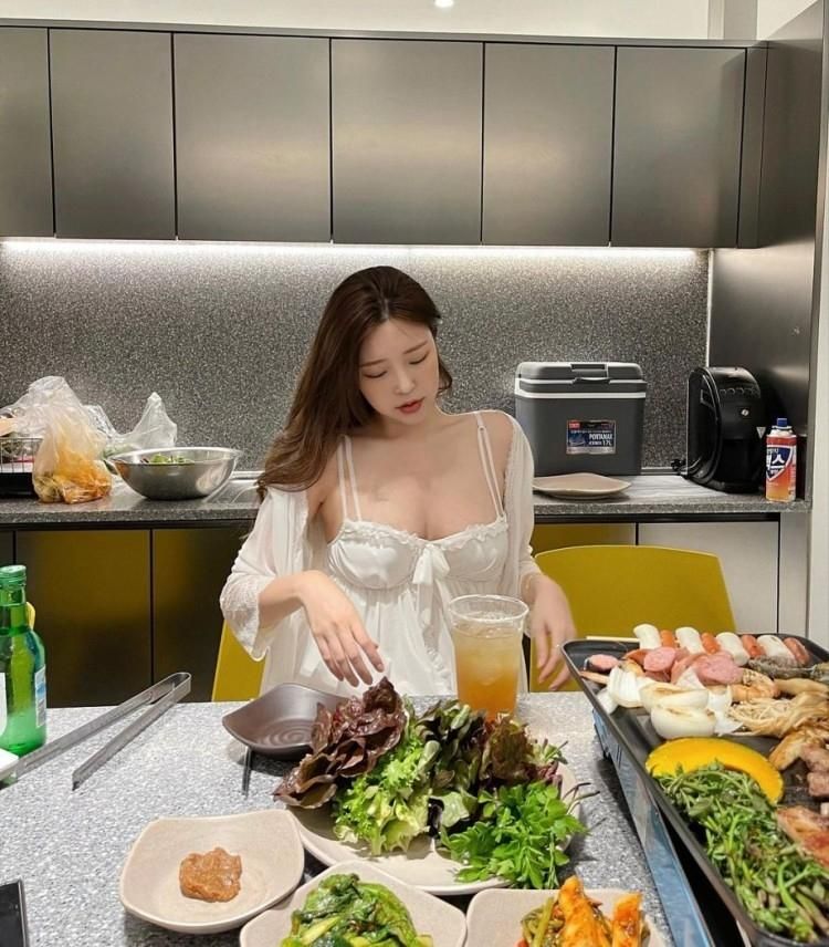 고기굽는 쇼핑몰 사장님 최소미