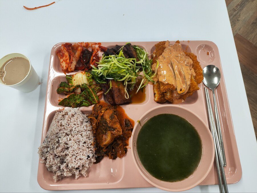 가산디지털 구내식당 7,500원 호불호