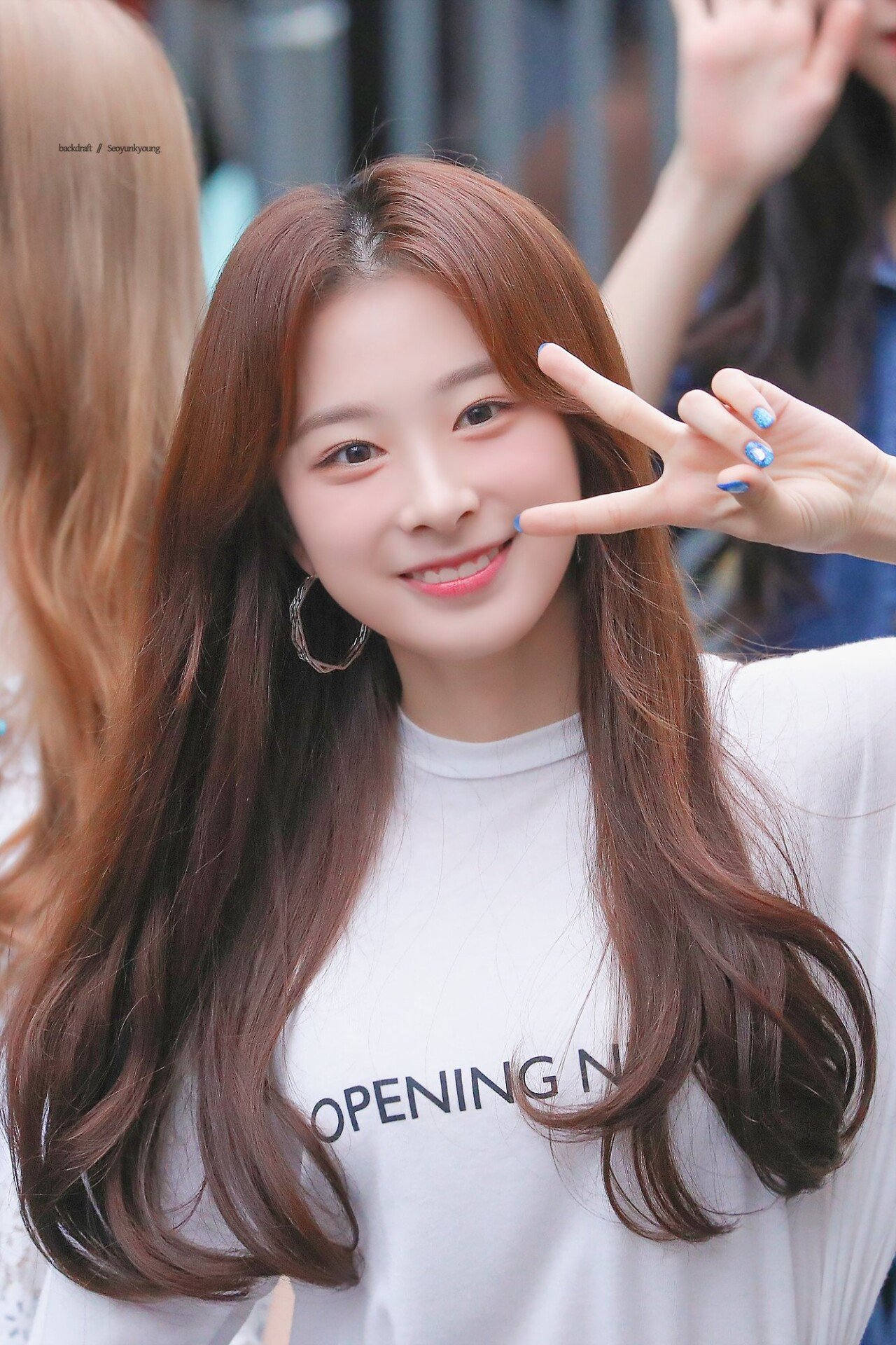 로켓펀치 윤경