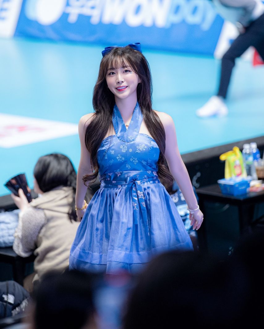 안지현