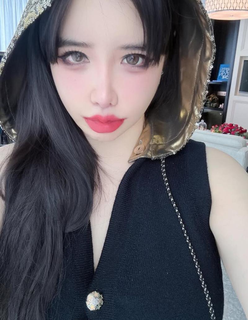 박봄 근황