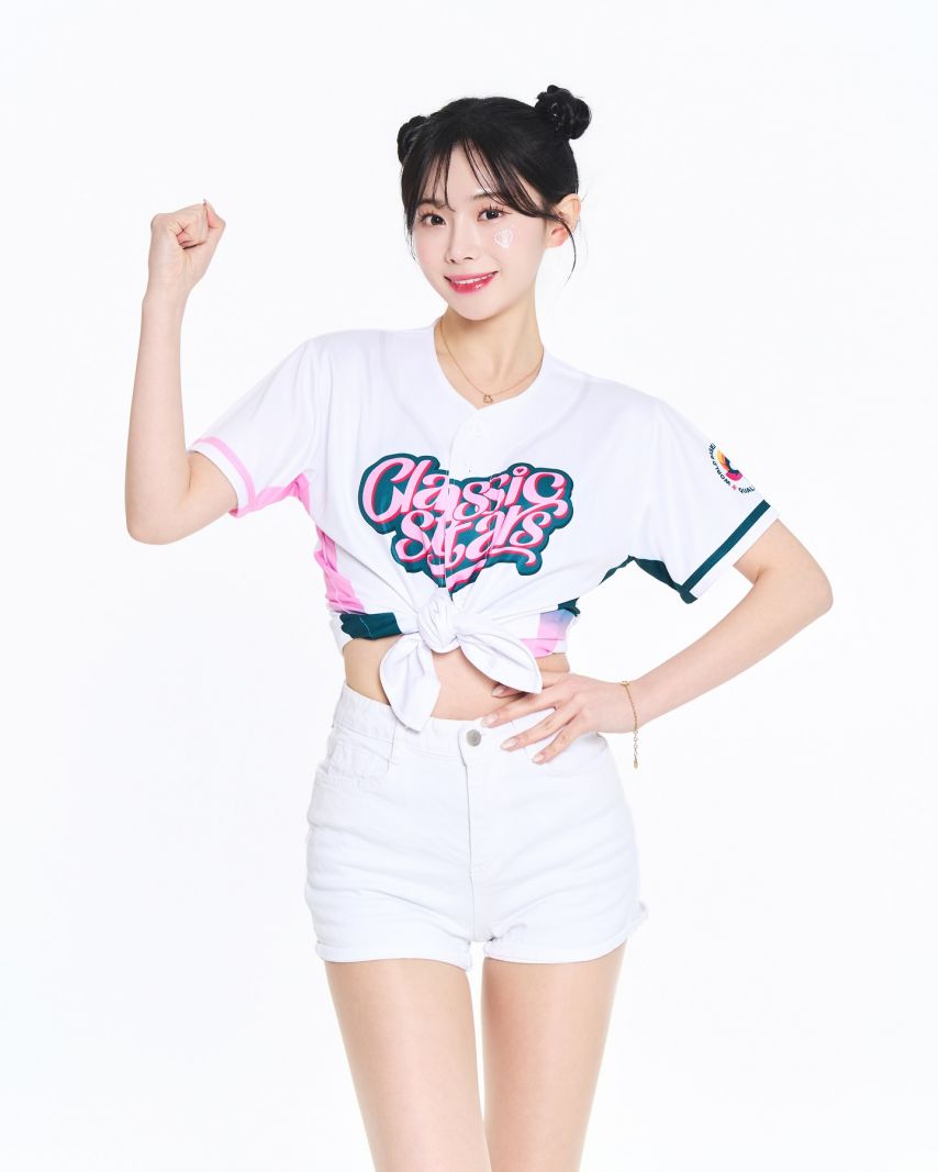 CLASSIC STARS 박선주 김나연 김도아 이아영 남민정 전은비 박민서 박선주 배수현 이정윤 이소영 이연진 박은혜