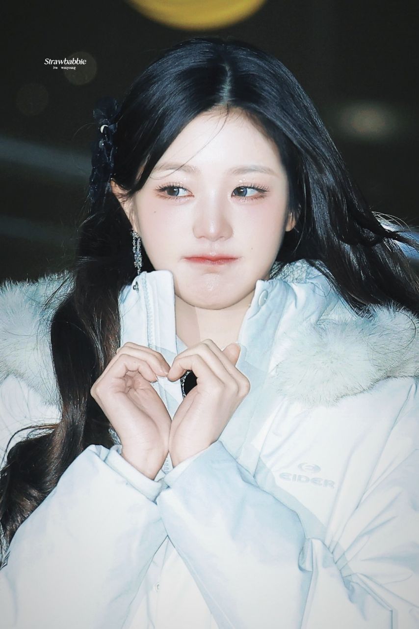 250207 뮤직뱅크 퇴근길 장원영(아이브)