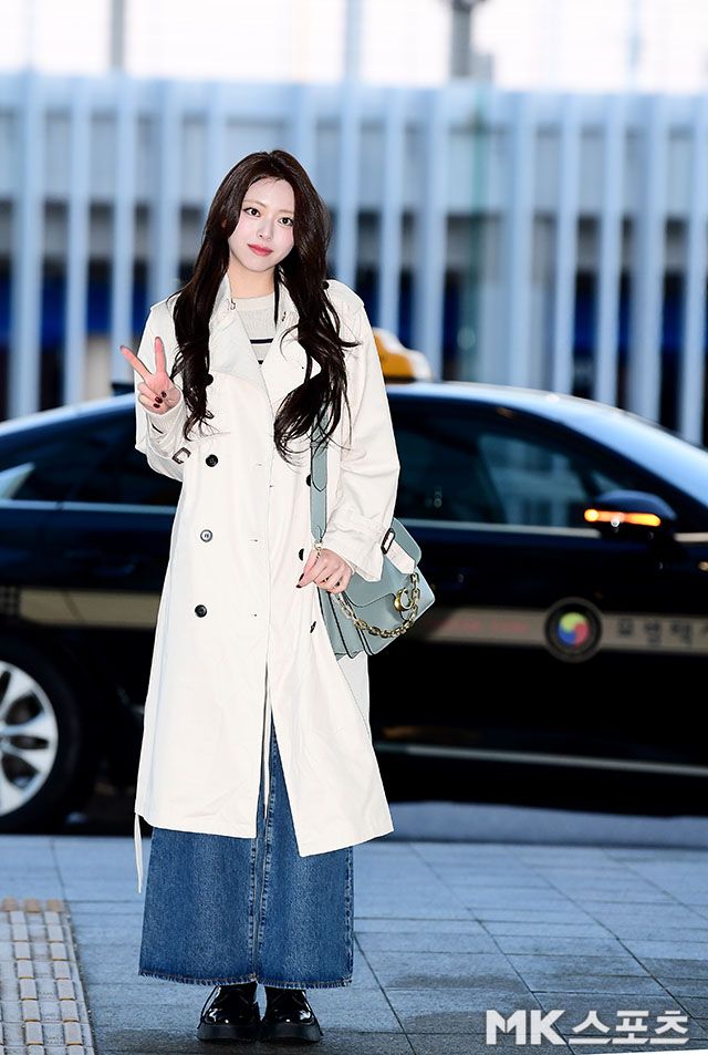 [ITZY] 유나 공항패션