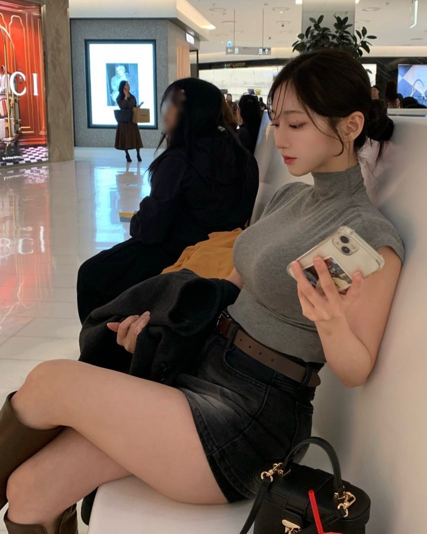 허벅지는 자신있다는 19만팔로워 민정님