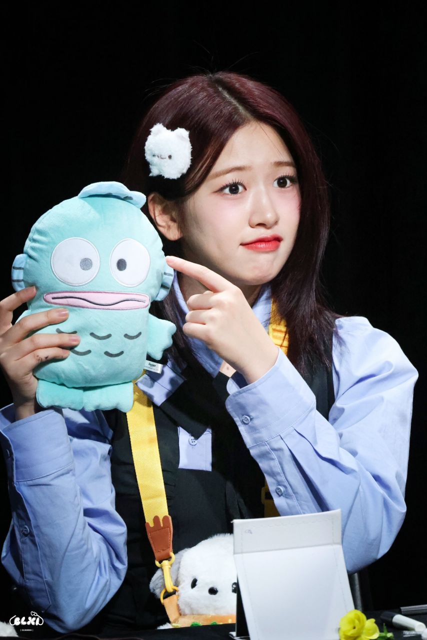 아이브 안유진