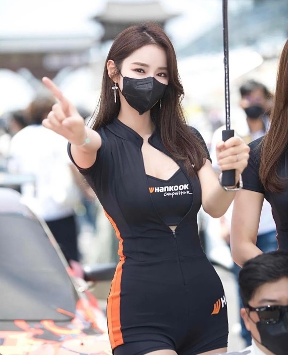 레이싱모델 안나경