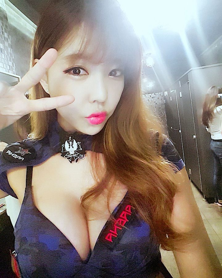 레이싱모델 강이나