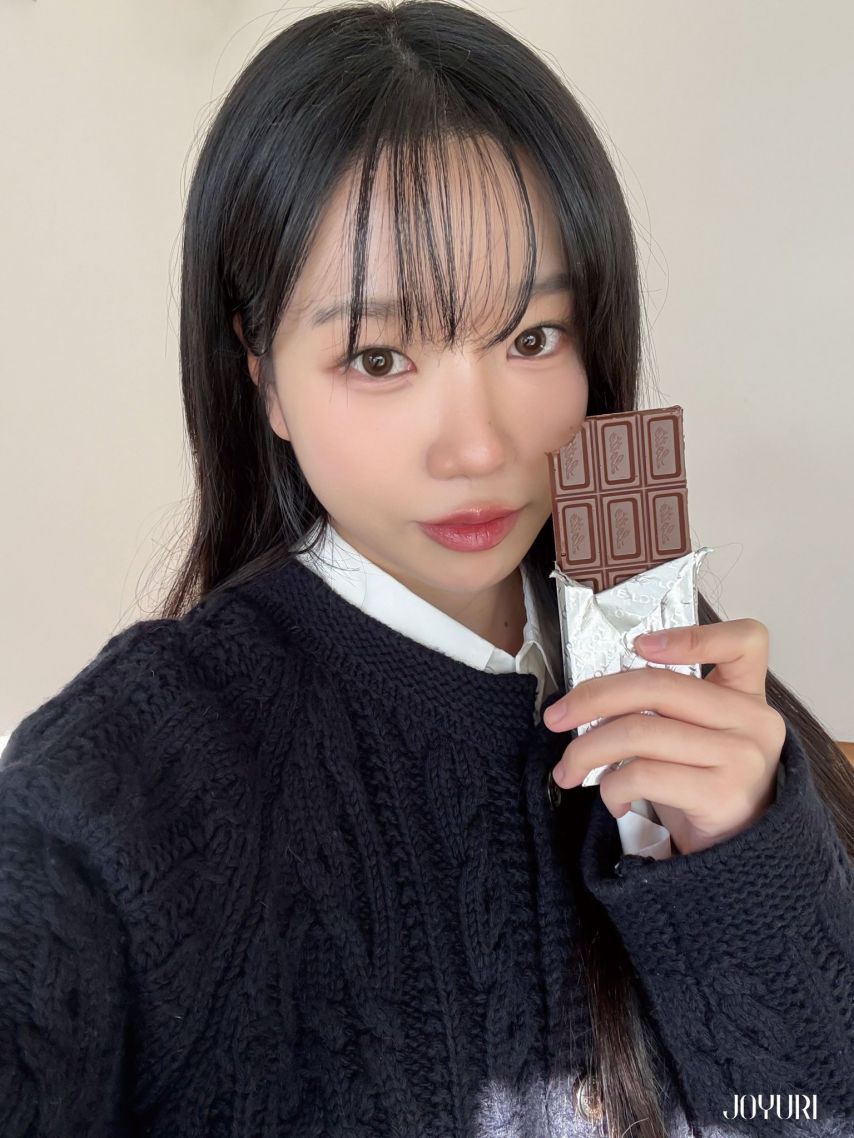 [아이즈원] 쪼꼬렛 먹는 조유리