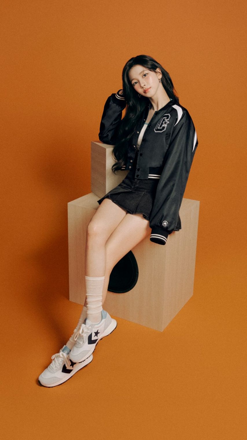 에스파 카리나 컨버스