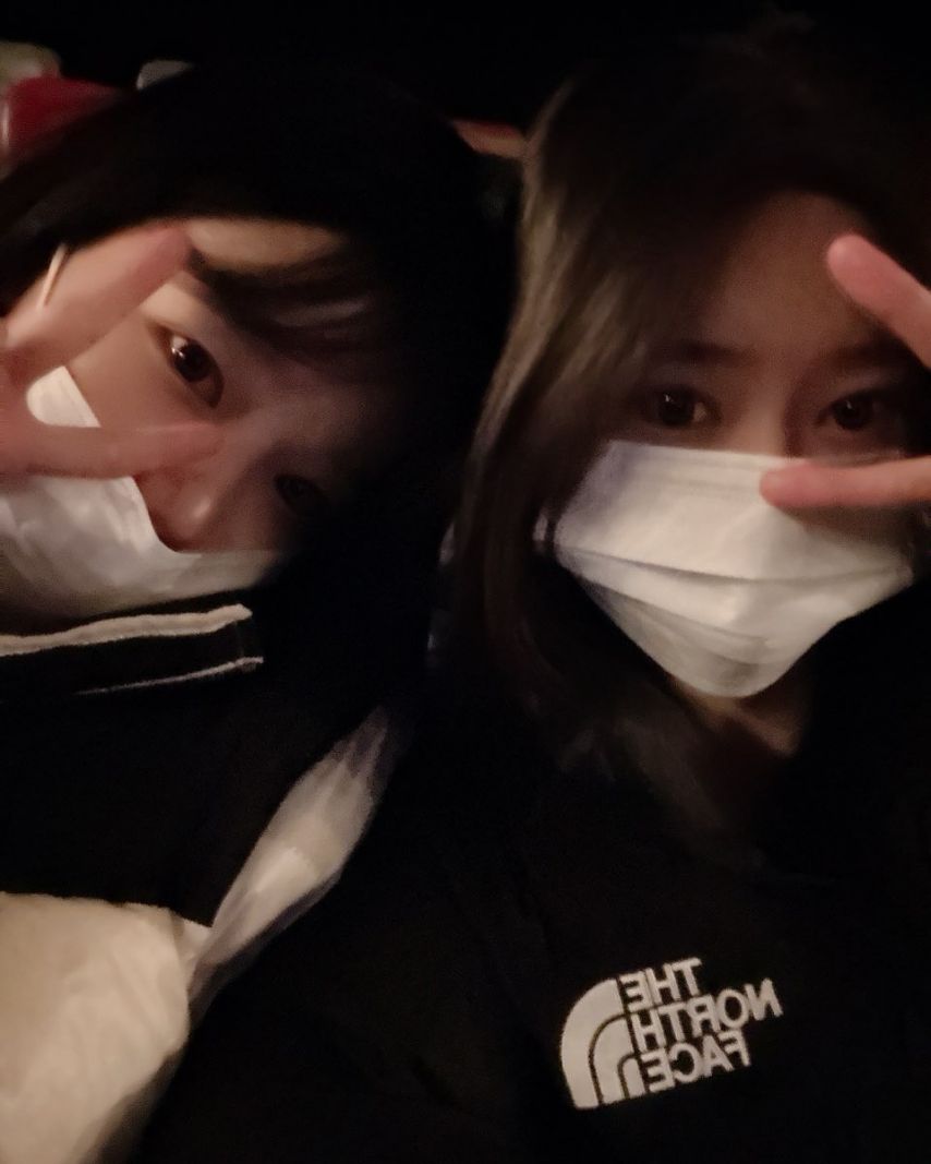 [아이즈원] 둘이 영화 본 조유리 김민주