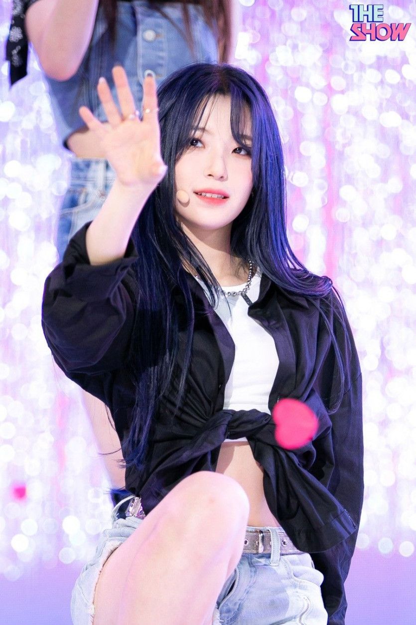 프로미스나인 백지헌