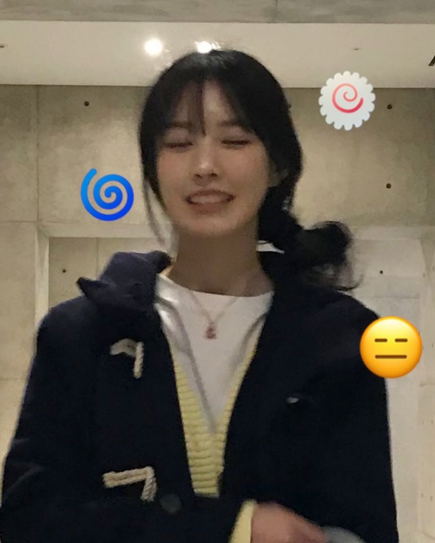 위클리 재희