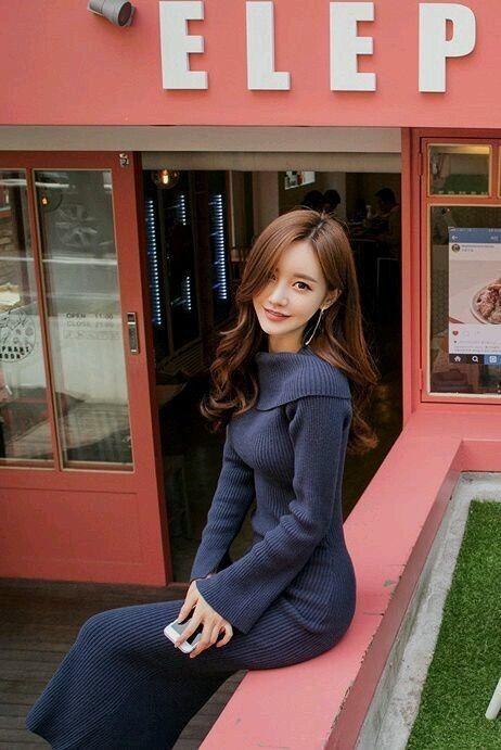 피팅모델 손윤주