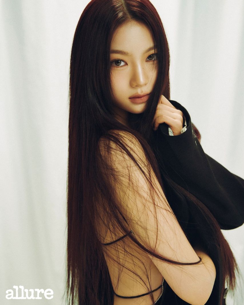 스테이씨 얼루어 3월호 화보.jpg