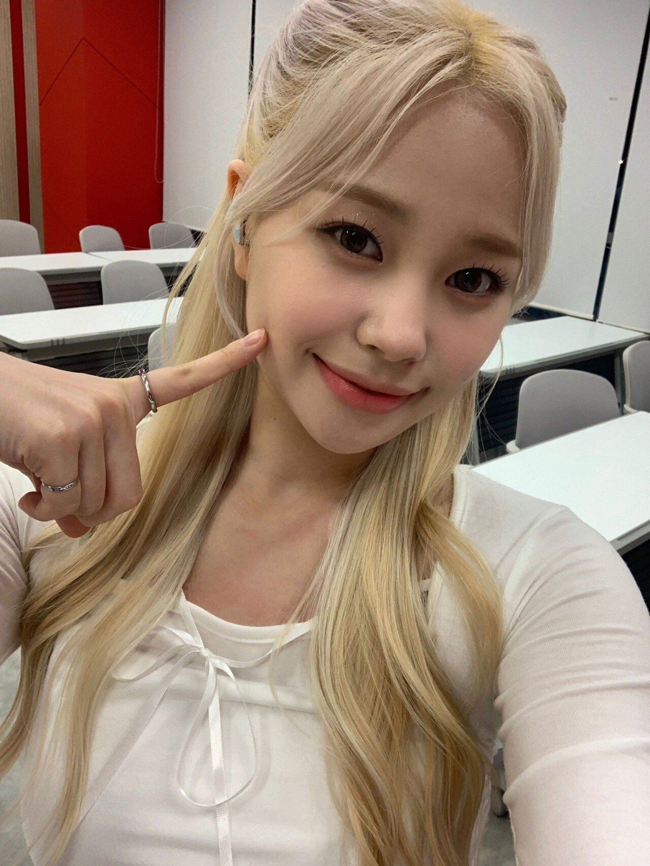 위클리 먼데이