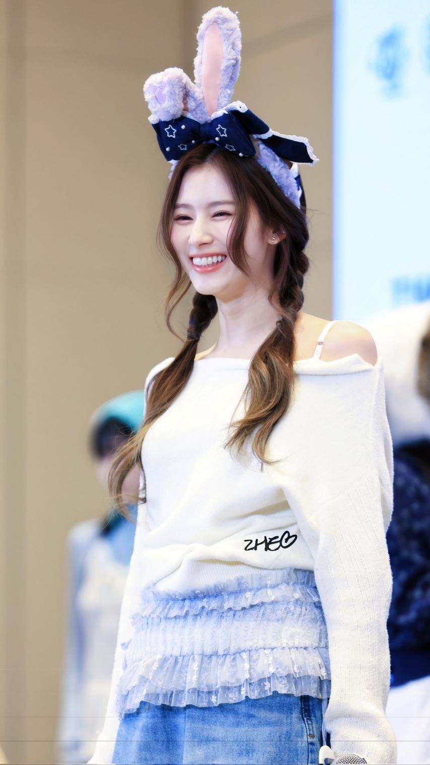 트와이스 사나