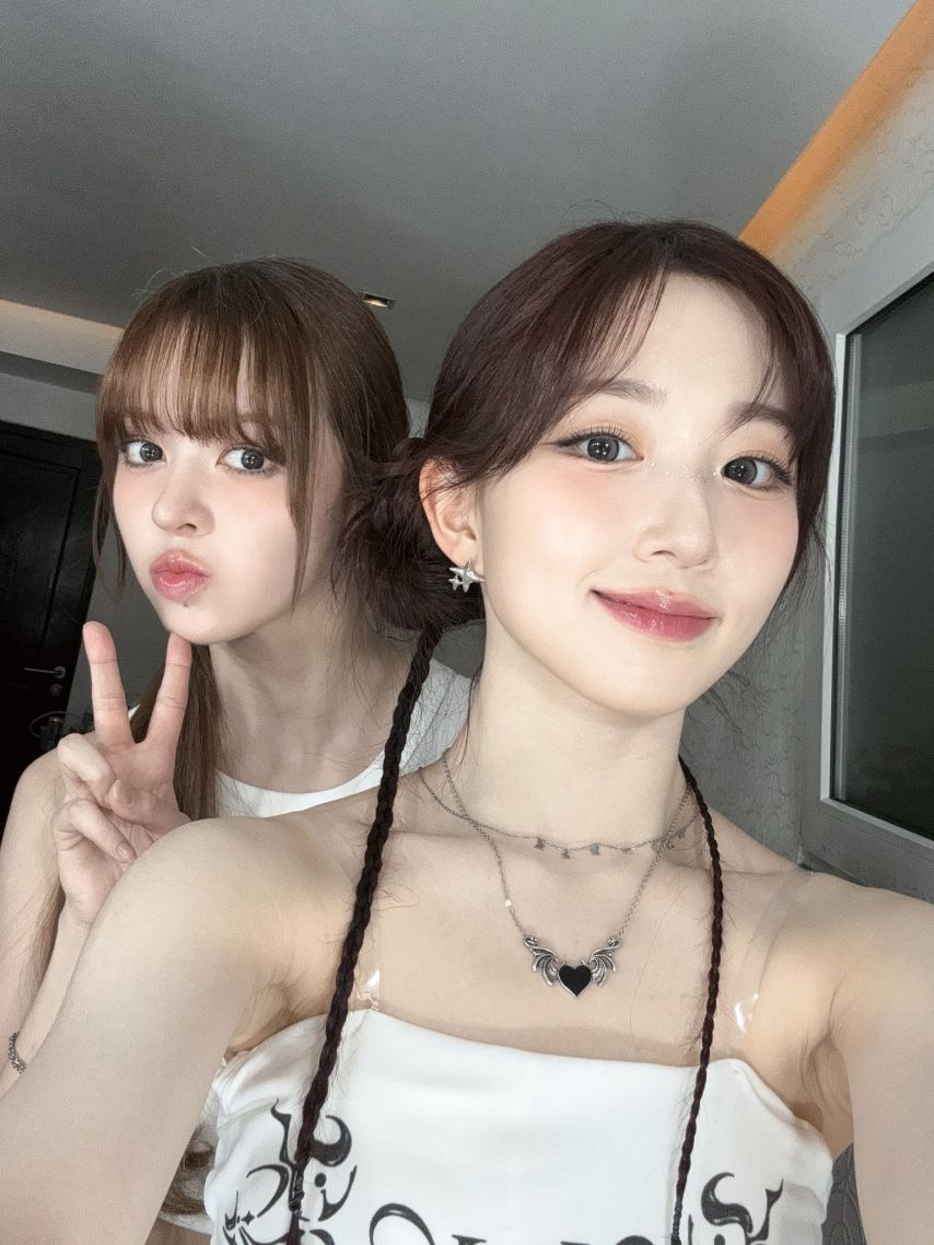 엔믹스 해원 (설윤,릴리)