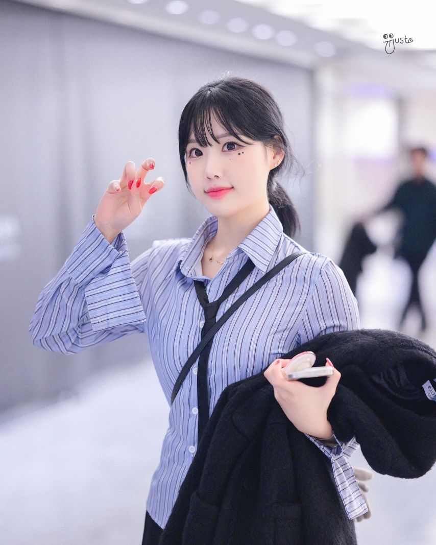 최홍라