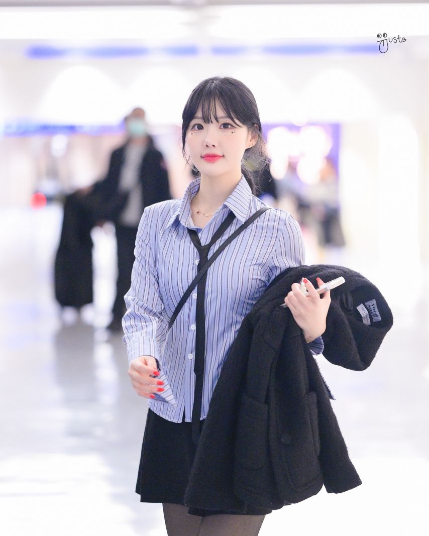 최홍라