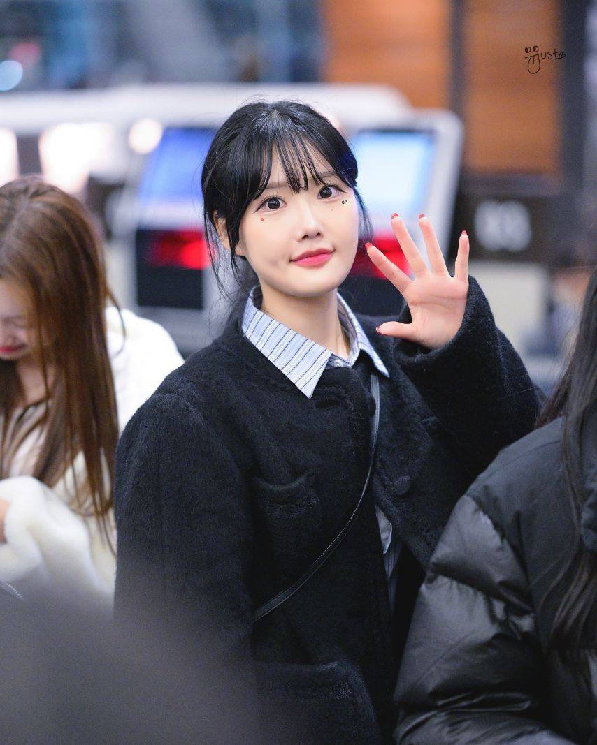 최홍라