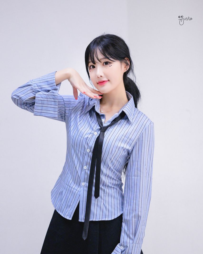 최홍라