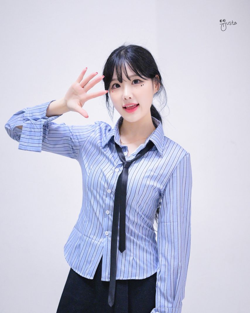 최홍라