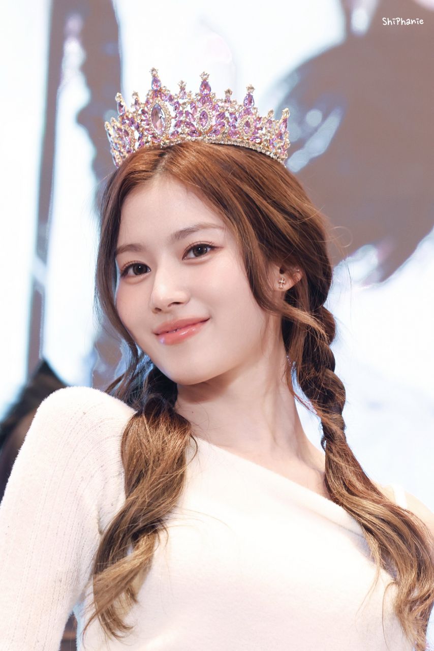 트와이스 사나