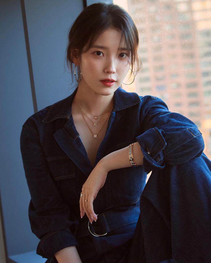 아이유 쇼메