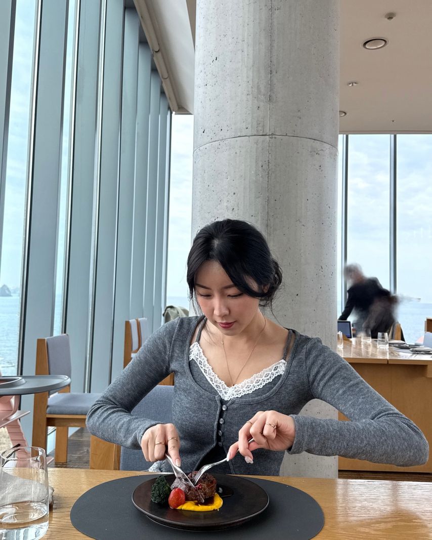 안지현