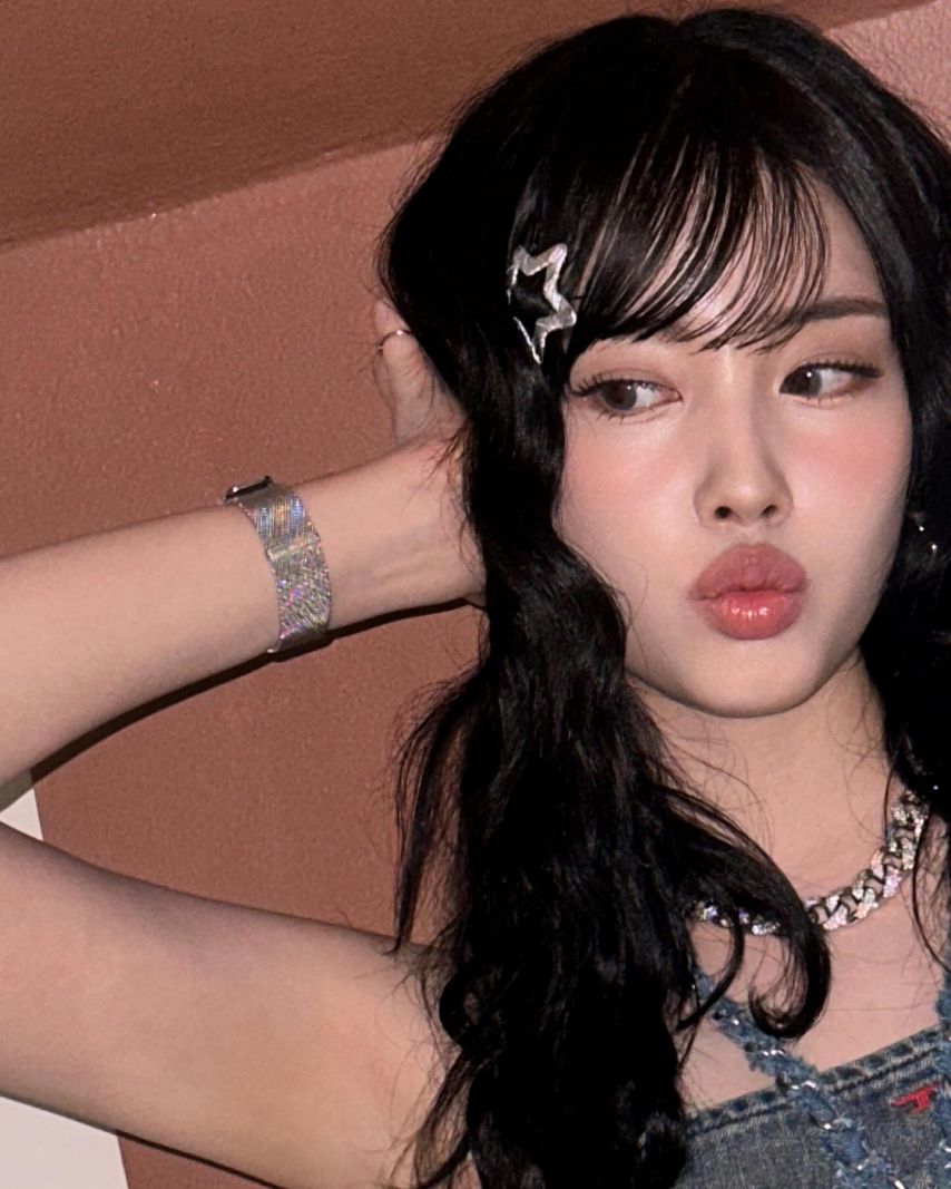 스테이씨 윤