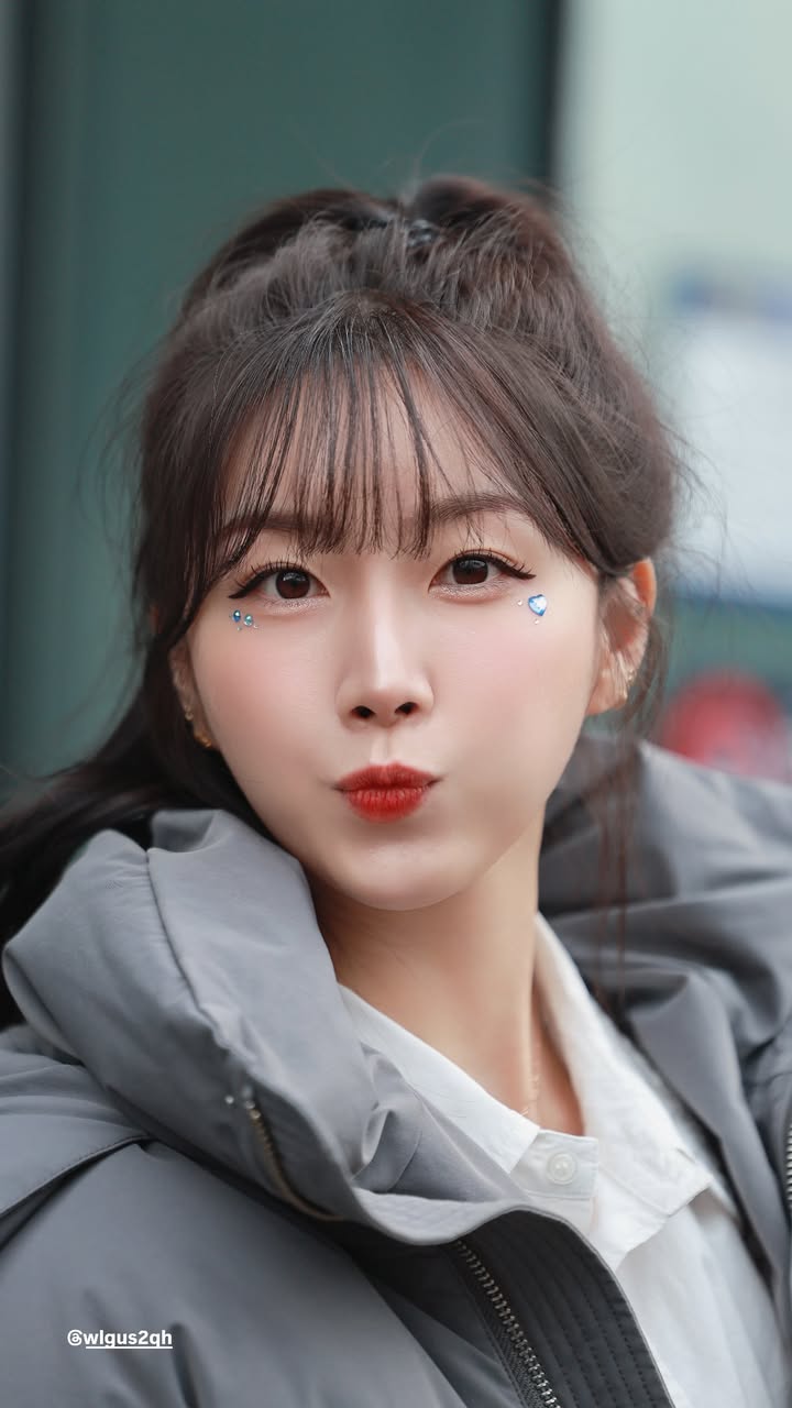 안지현