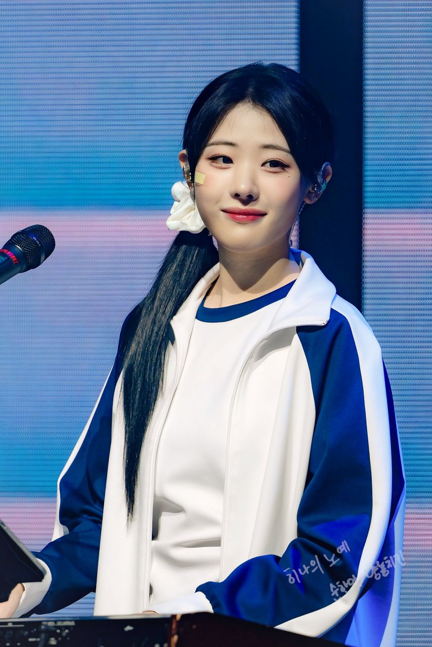 QWER 히나