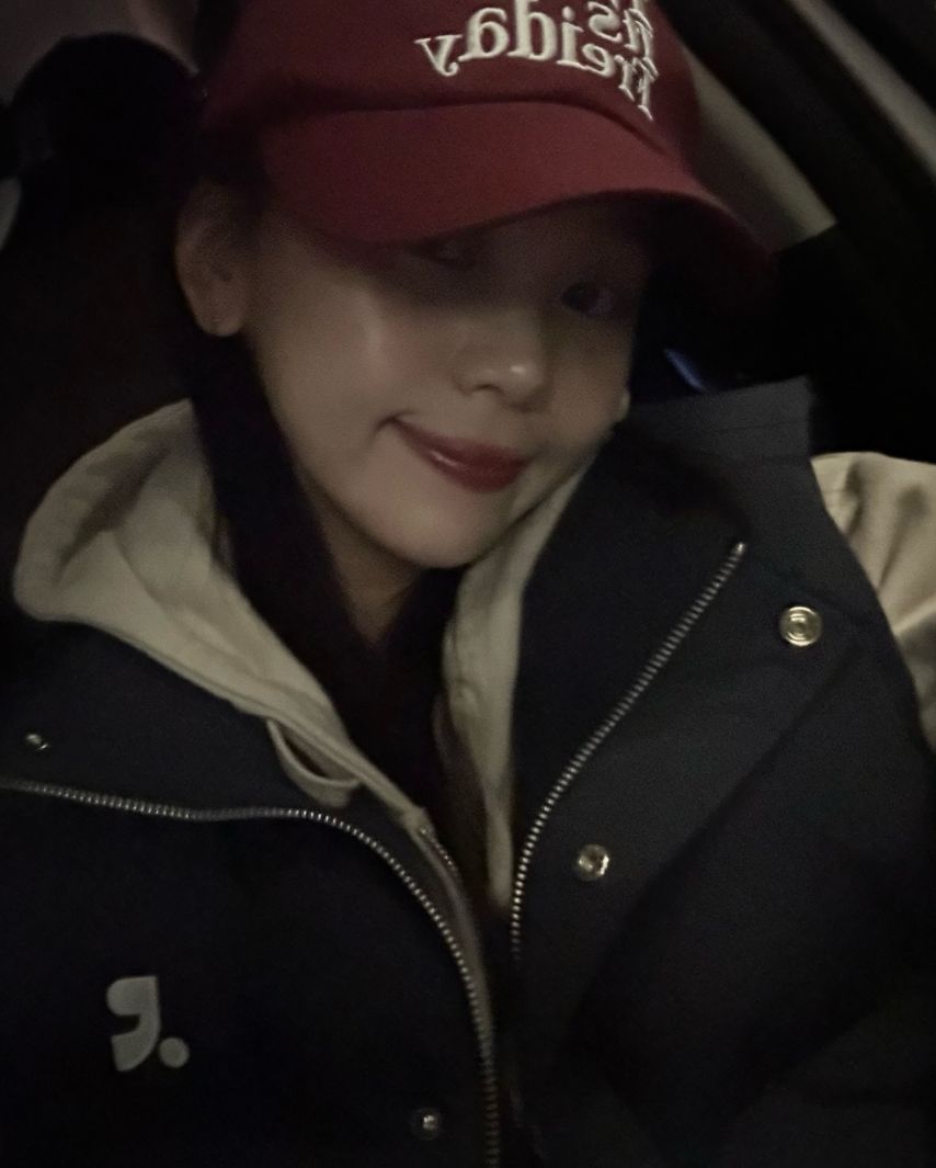 엄지 VIVIZ비비지 인별