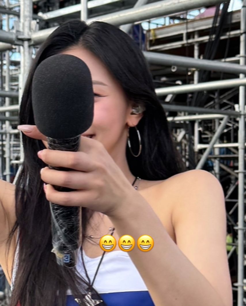 엄지 VIVIZ비비지 인별
