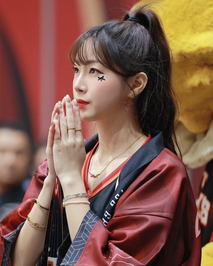 안지현