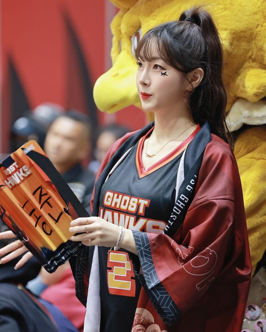 안지현
