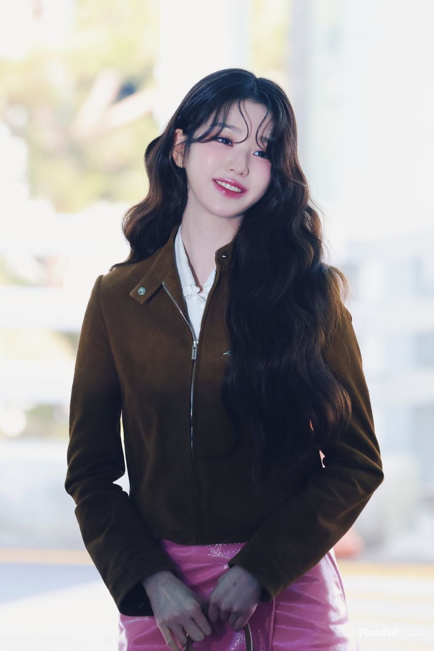 장원영 IVE아이브 250310