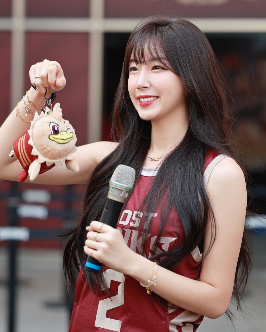 안지현