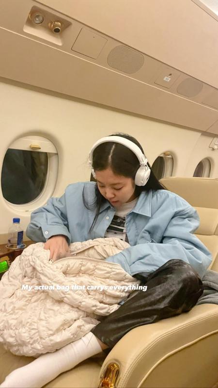 이젠 기본템이 된 블랙핑크 제니 코스 가방 비하인드
