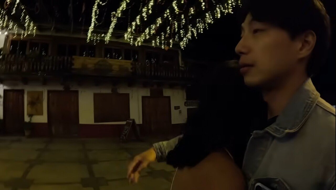 멕시코 여자에게 고백받는 여행 유튜버..