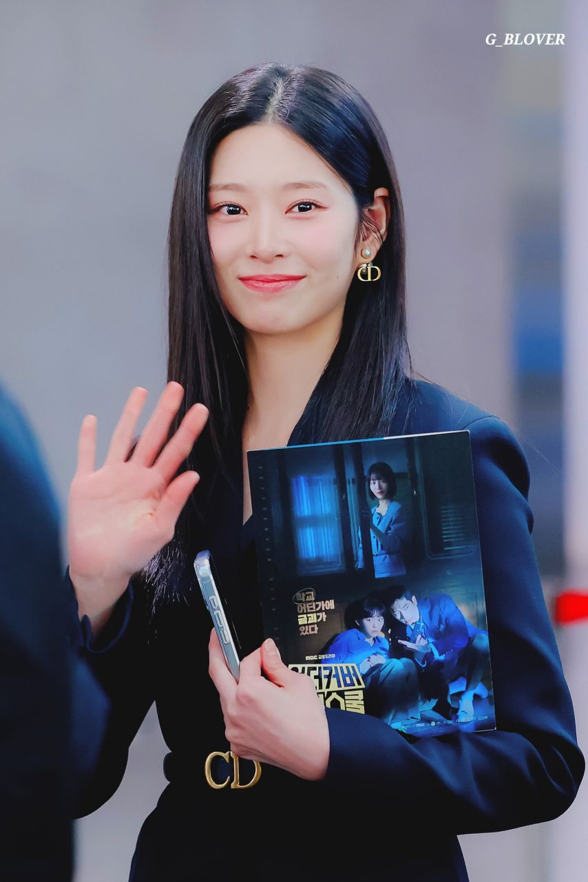 김민주