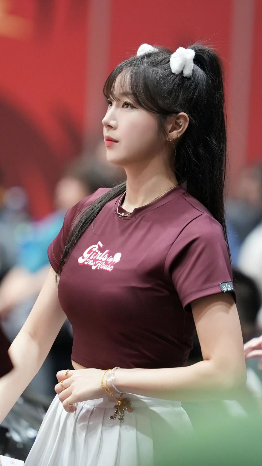 안지현