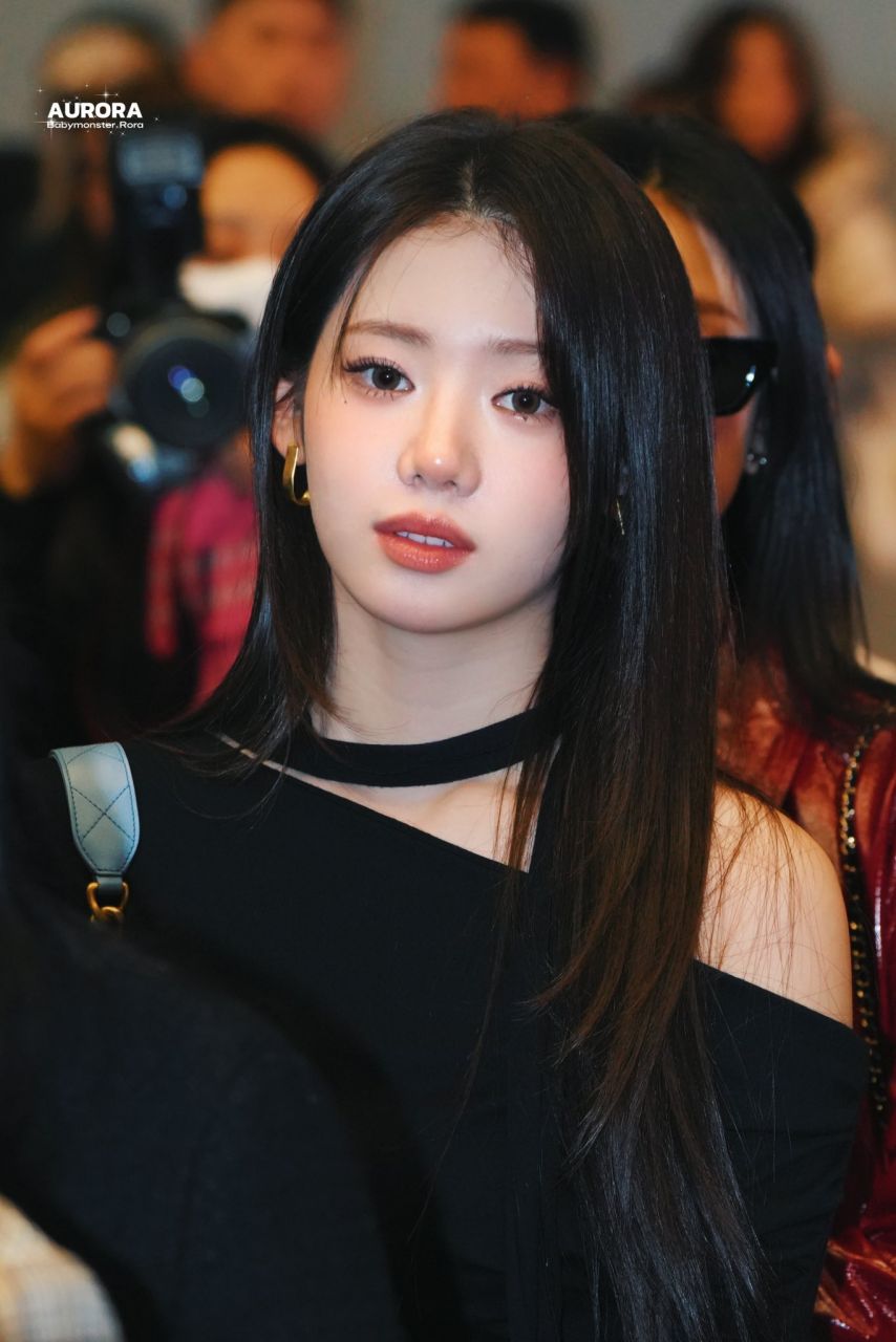 베이비몬스터 로라