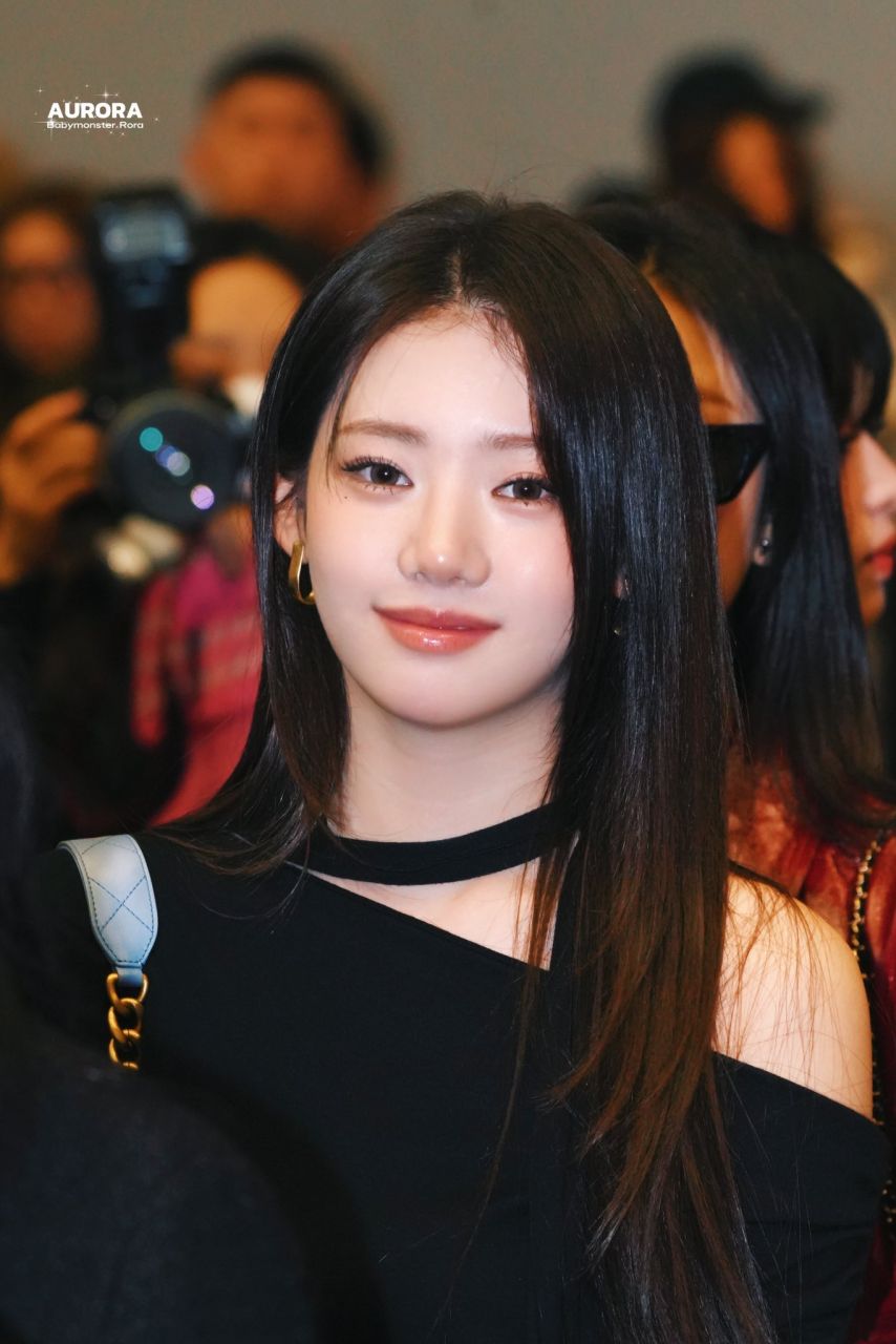 베이비몬스터 로라
