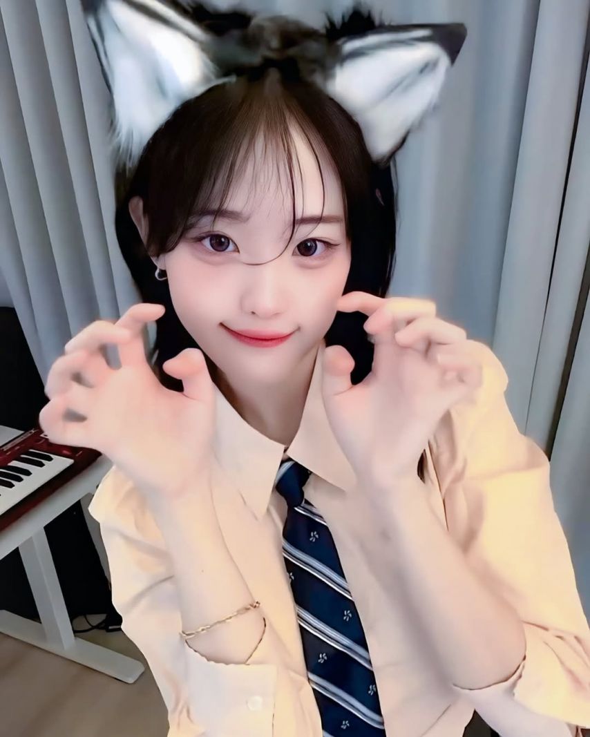 QWER 히나