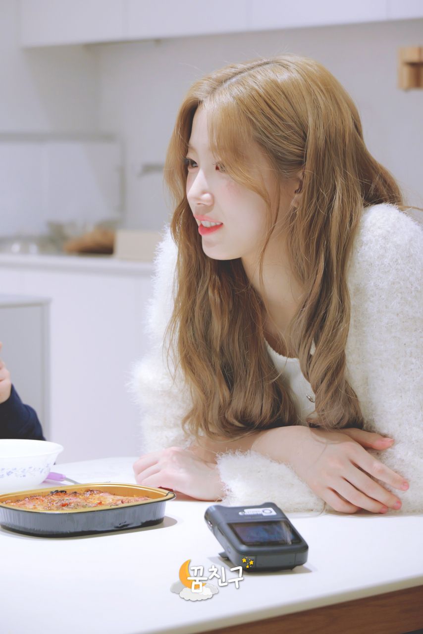 [르세라핌] 카즈하 홍은채 .... 슈퍼맨이 돌아왔다