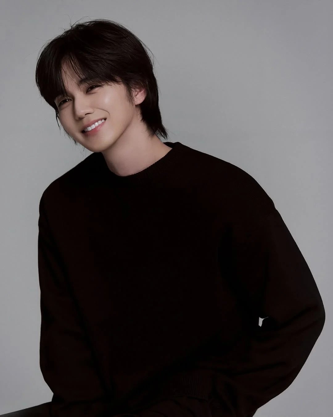 소속사 옮긴 유승호 새 프로필 사진 ㄷㄷ